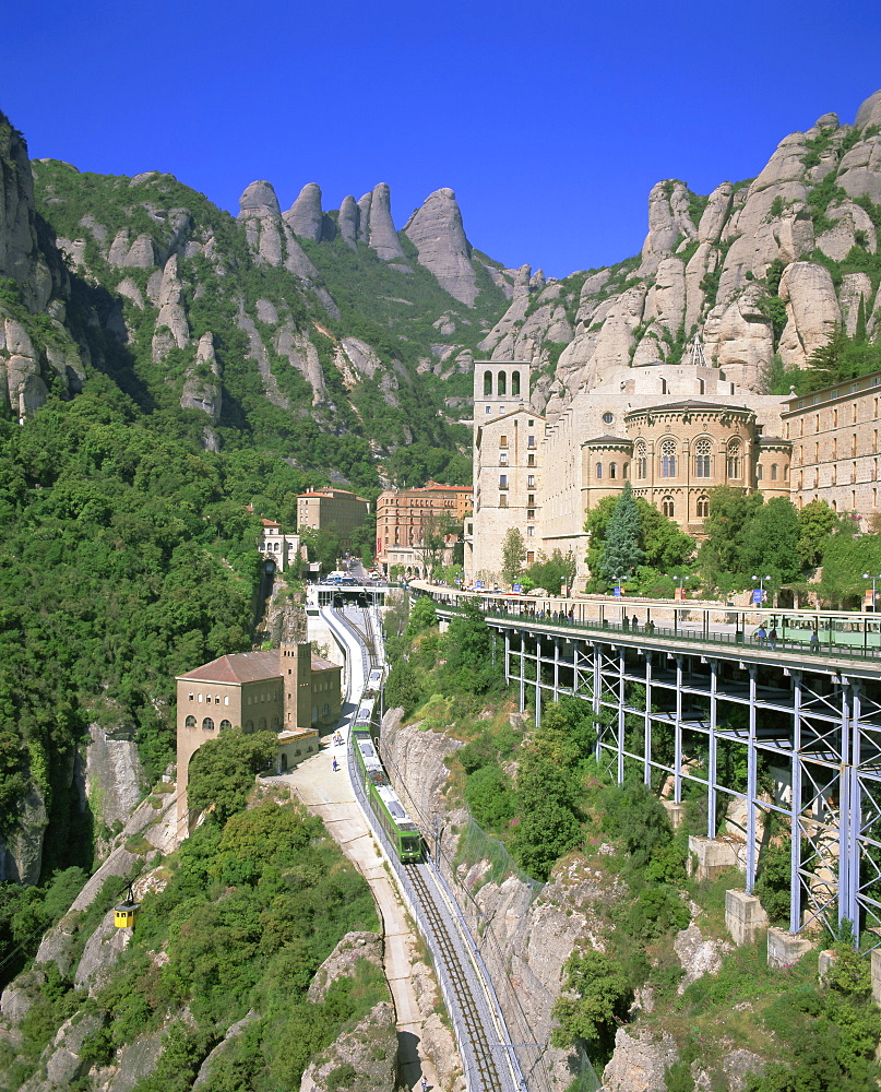 Montserrat Monastery founded in 1025, Catalunya (Catalonia) (Cataluna), Spain, Europe