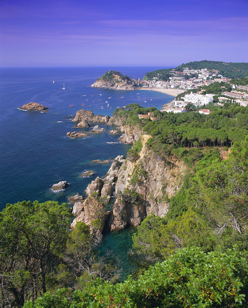 Elevated view towards Tossa de Mar, Costa Brava, Catalunya (Catalonia) (Cataluna), Spain, Europe