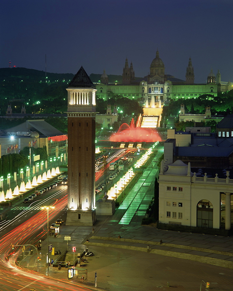 High angle view over Placa d'Espanya, fountains in front of the National Museum of Art, Barcelona, Catalonia (Cataluna) (Catalunya), Spain, Europe