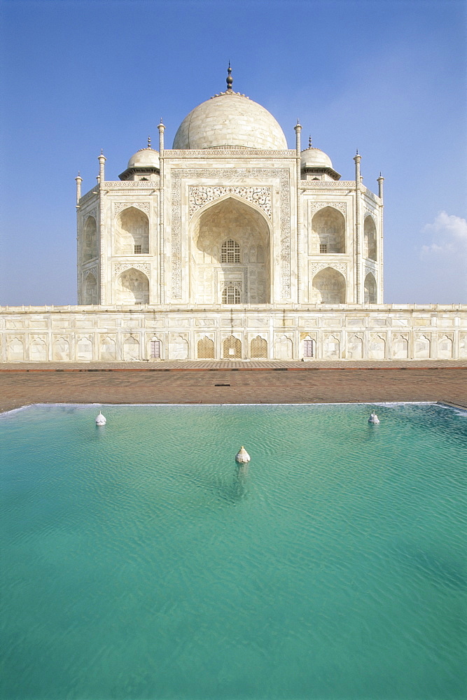 The Taj Mahal across pond, UNESCO World Heritage Site, Agra, Uttar Pradesh state, India, Asia