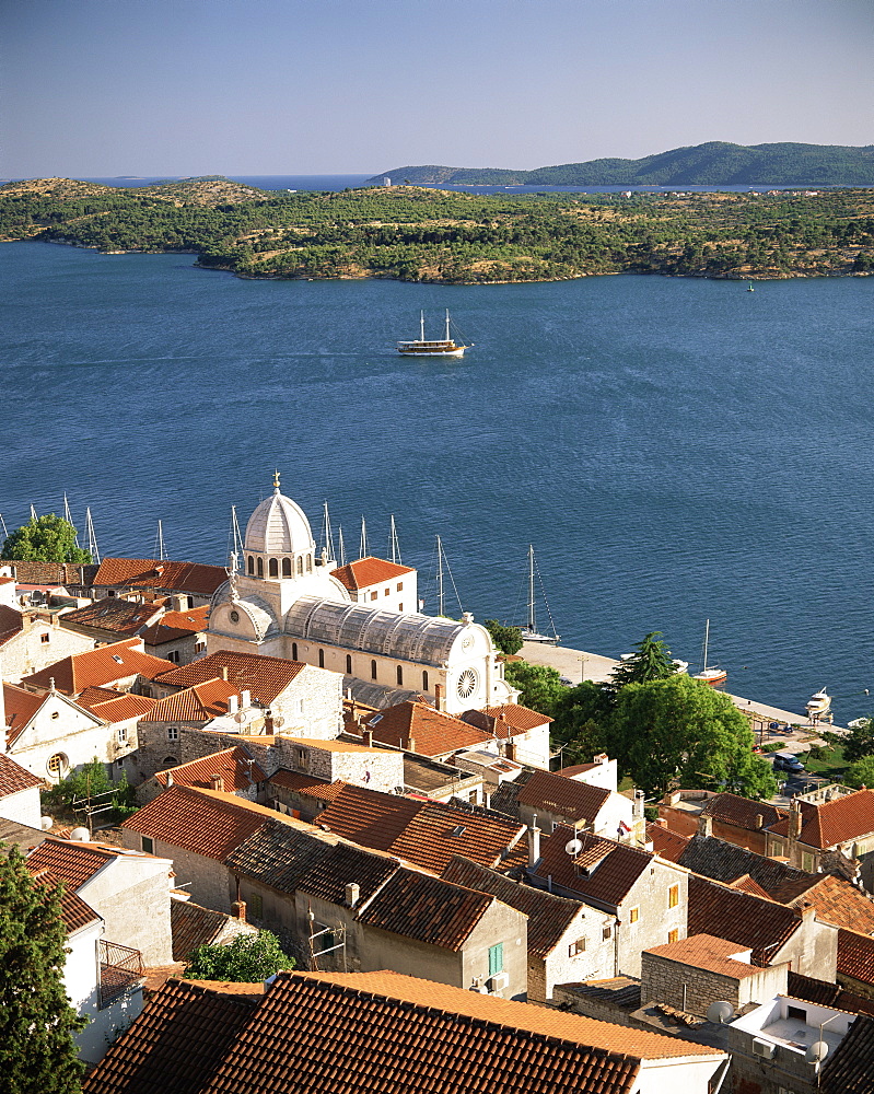 Elevated view of the Old Town and cathedral of St. Jacob, Sibenik, Knin Region, Dalmatia, Dalmatian coast, Croatia, Europe