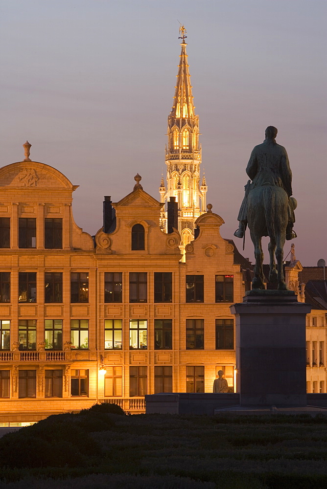 Hotel de Ville and St. Michael Statue at dusk, Brussels, Belgium, Europe