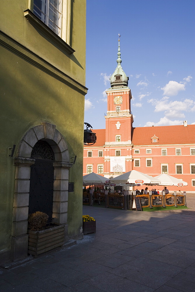 Castle Square (Plac Zamkowy) and the Royal Castle, Old Town (Stare Miasto), Warsaw, Poland, Europe