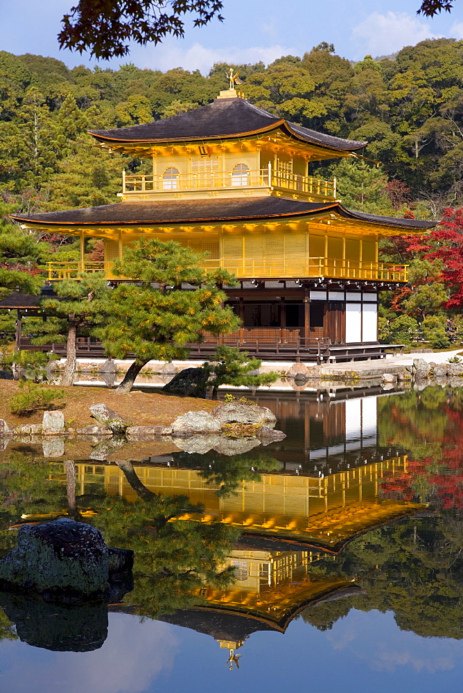 Kinkaku-ji (The Golden Pavilion), the original building was constructed in 1397 for Shogun Ashikaga Yoshimitsu, UNESCO World Heritage Site, Kyoto, Kansai region, Honshu, Japan, Asia