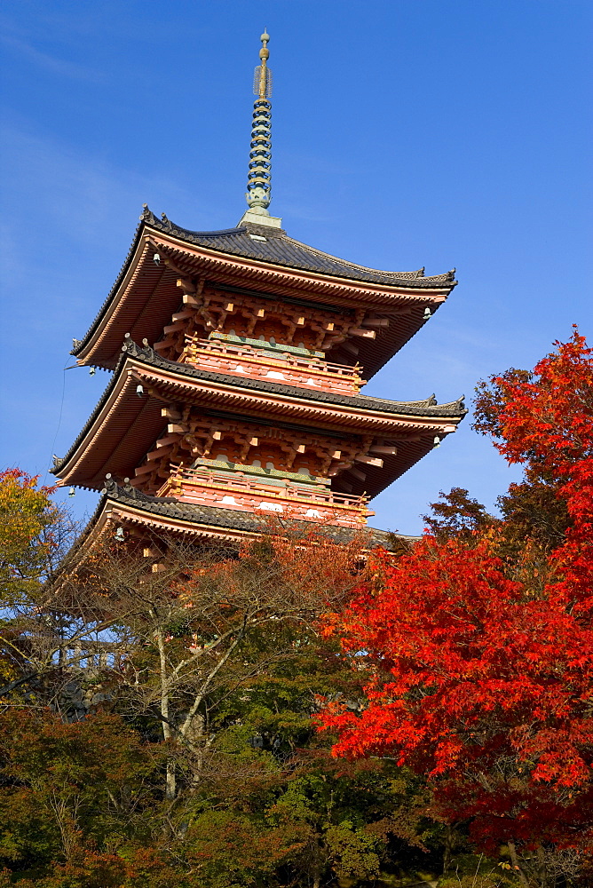 Kiyomizu-Dera, an ancient temple first built in 798, with present buildings dating from 1633, Kansai Region, Honshu, Japan, Asia