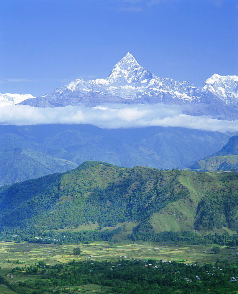 Mt Machhapuchhare (Machapuchare) (Fish Tail), 7059m, the Himalayas, Nepal