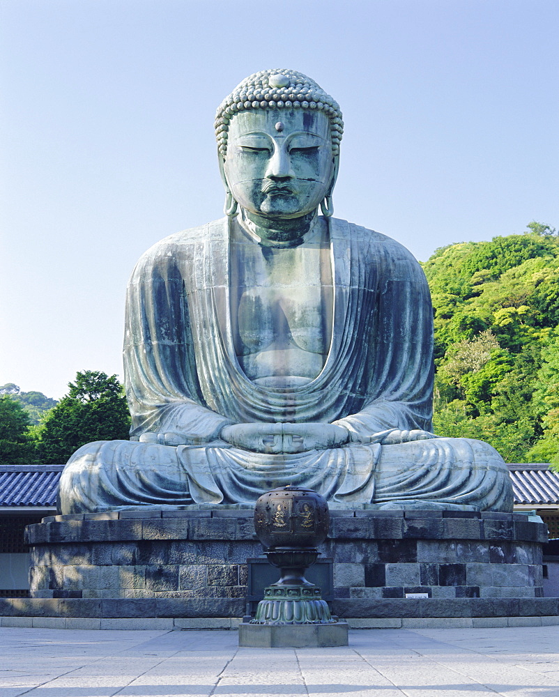 Daibusu (the Great Buddha), Kamakura, Tokyo, Japan