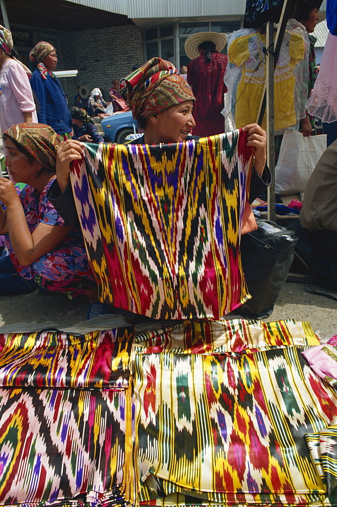 Osh Bazaar, Osh, Kirghizstan, Central Asia, Asia