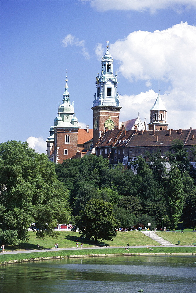 The Wawel Cathedral and Castle, Krakow (Cracow), UNESCO World Heritage Site, Poland, Europe