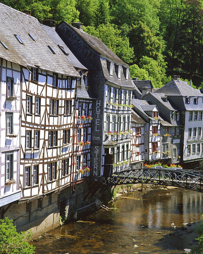 Half timbered houses and River Rur, Monschau, North Rhine Westphalia (Nordrhein Westfalen), Germany, Europe