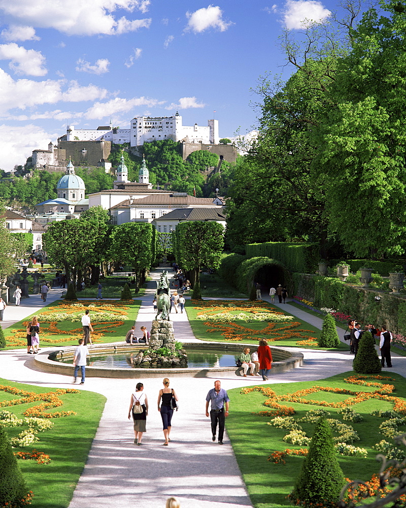 Mirabell Gardens and the Old city, UNESCO World Heritage Site, Salzburg, Austria, Europe