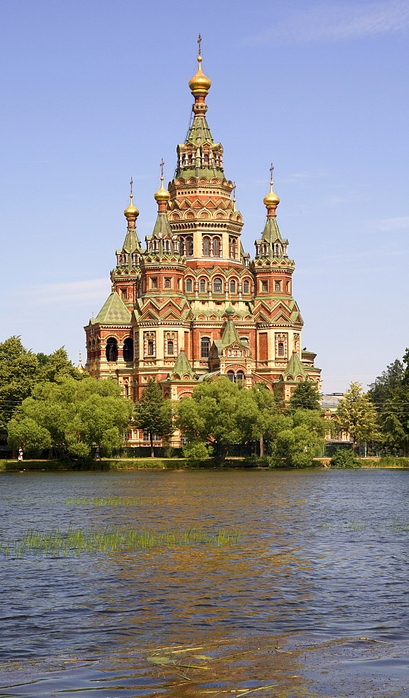 Peter and Paul church seen from Tsarina Pavilion, Peterhof, St. Petersburg, Russia, Europe