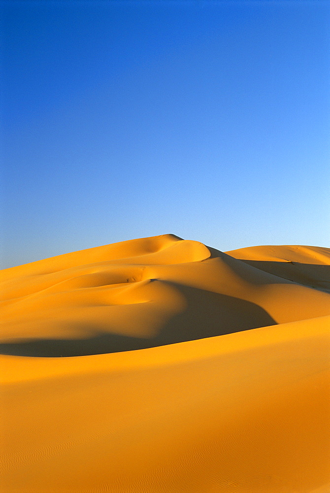 Dunes of the Erg Chebbi, Sahara Desert near Merzouga, Morocco, North Africa 