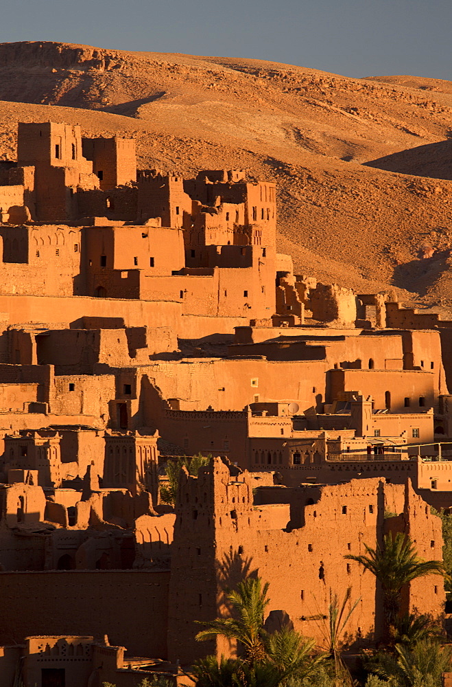 Kasbah Ait Benhaddou, an ancient fortified village (Ksar) on the old caravan route between the Sahara Desert and Marrakech, UNESCO World Heritage Site, Morocco, North Africa, Africa