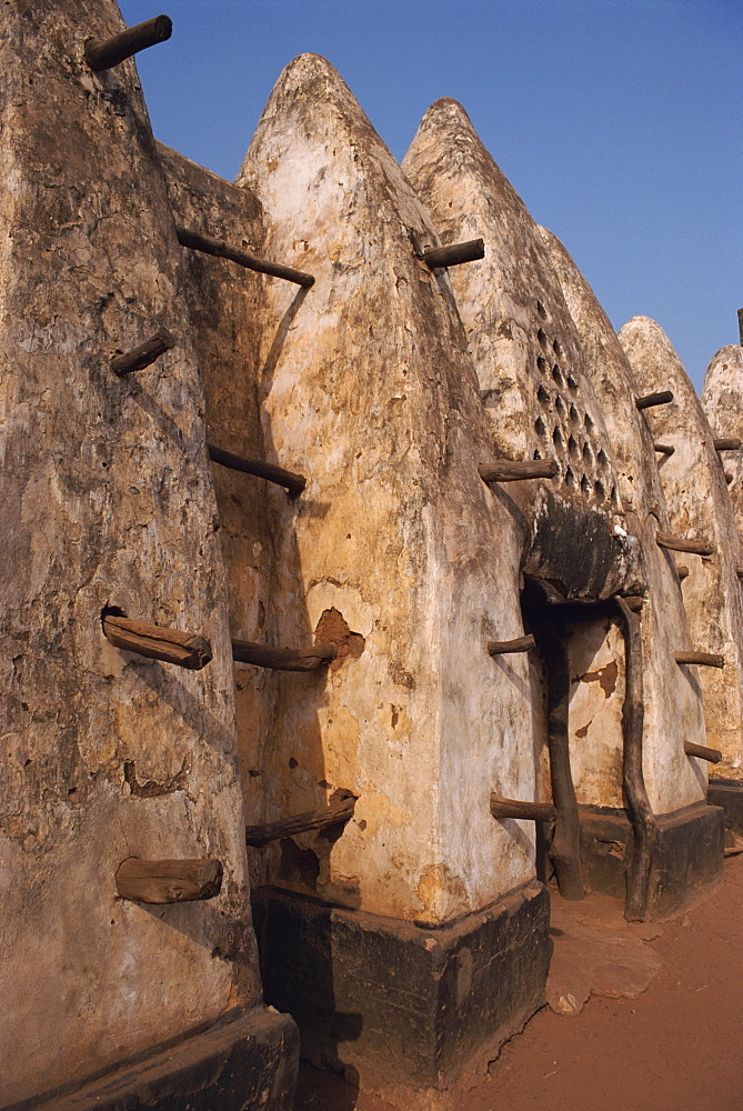 Larabanga Mosque, reputedly oldest building in Ghana, Ghana, West Africa, Africa