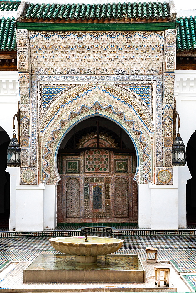 Monumental carved doorway and ablutions basin, Karaouiyine Mosque, Fez Medina, UNESCO World Heritage Site, Morocco, North Africa, Africa