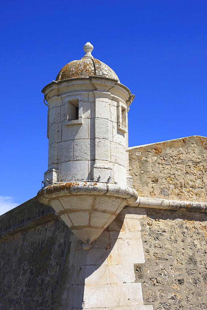 The Fort of Nossa Senhora da Penha de Franca, popularly known as the Fortaleza Ponta da Bandeira, built towards the end of the 17th century to defend the harbour, Lagos, Algarve, Portugal, Europe