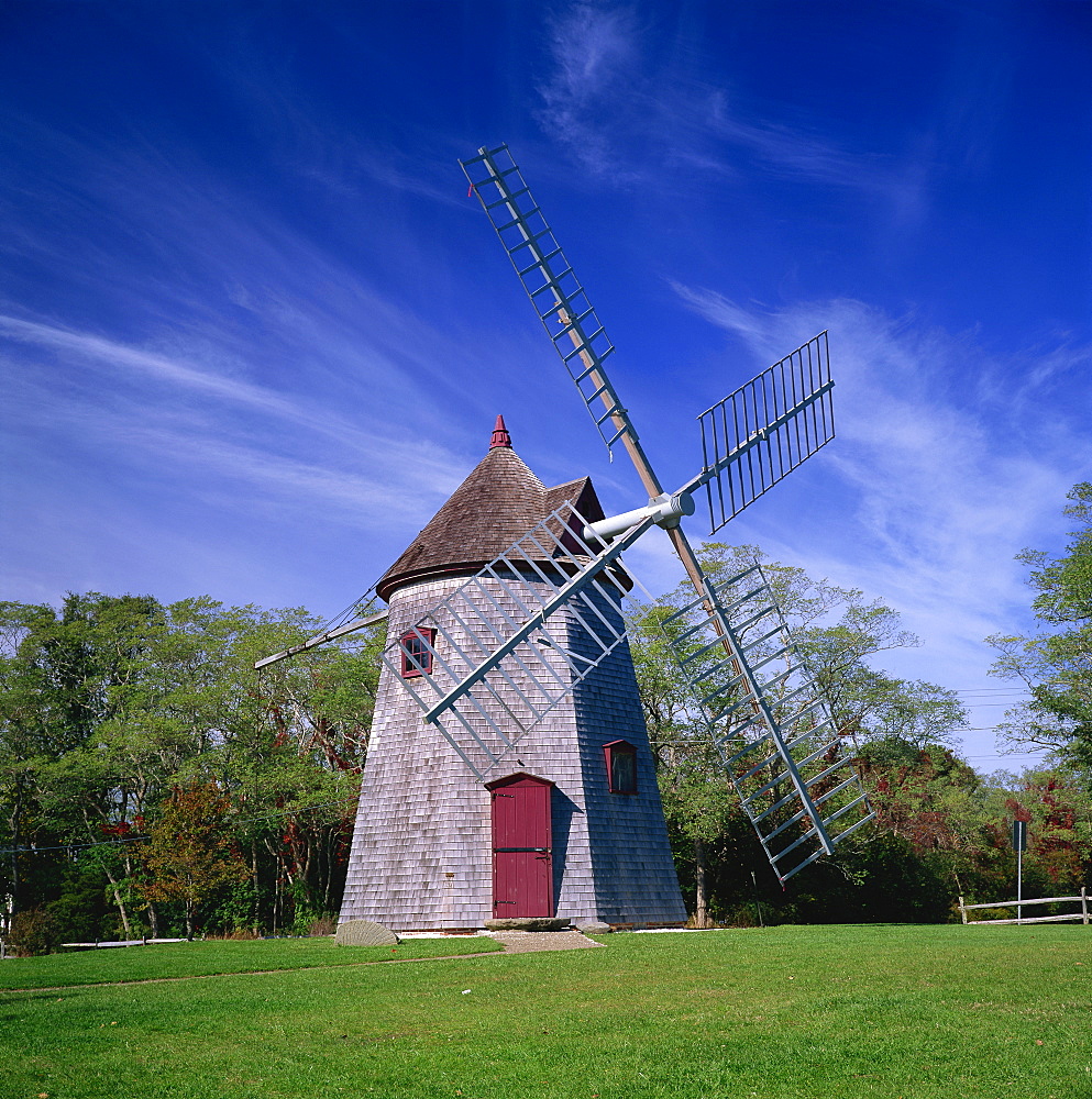 The oldest windmill on Cape Cod, dating from 1680, at Eastham, Massachusetts, New England, United States of America, North America