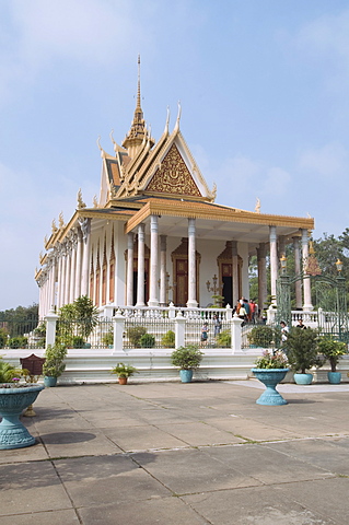 The Silver Pagoda, so named because the floor is lined with silver, The Royal Palace, Phnom Penh, Cambodia, Indochina, Southeast Asia, Asia