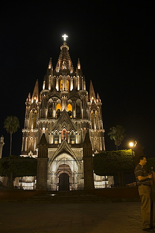 La Parroquia, church notable for its fantastic Neo-Gothic exterior, San Miguel de Allende (San Miguel), Guanajuato State, Mexico, North America