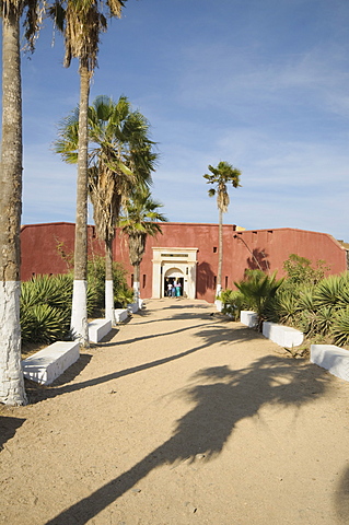 D'Estr•À?es Fort now a museum of slavery, Goree Island, UNESCO World Heritage Site, near Dakar, Senegal, West Africa, Africa