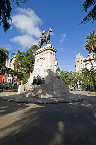 Statue of General Don Bruno De Zabala founder of Uruguay, Plaza Zabala, Montevideo, Uruguay, South America