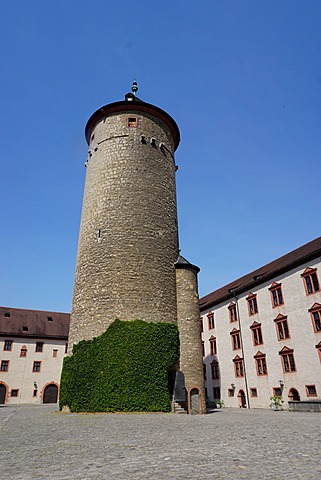 Maschikuli Tower, Marienberg Fortress, Wurzburg, Bavaria, Germany, Europe