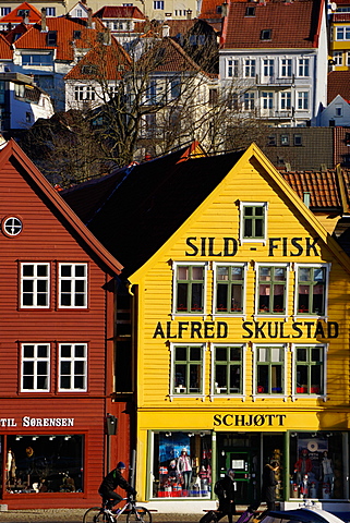 Traditional wooden Hanseatic merchants buildings of the Bryggen, UNESCO World Heritage Site, Bergen, Hordaland, Norway, Scandinavia, Europe