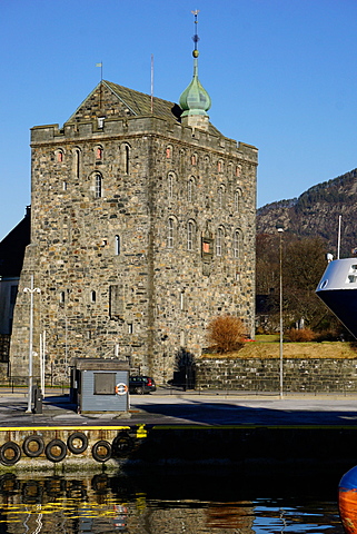 Rosenkrantztarnet Tower, Bryggen, UNESCO World Heritage Site, Bergen, Hordaland, Norway, Scandinavia, Europe