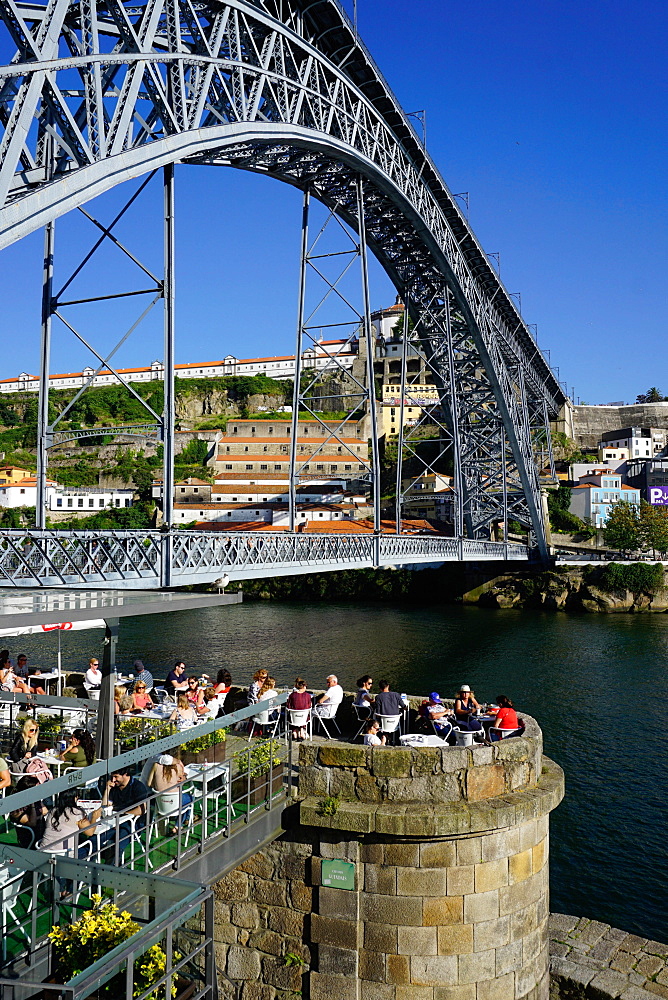 Ponte de Dom Luis I over River Douro, Porto (Oporto), Portugal, Europe