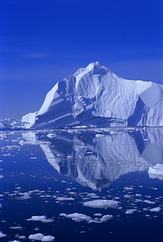 Icebergs from the icefjord, Ilulissat, Disko Bay, Greenland, Polar Regions