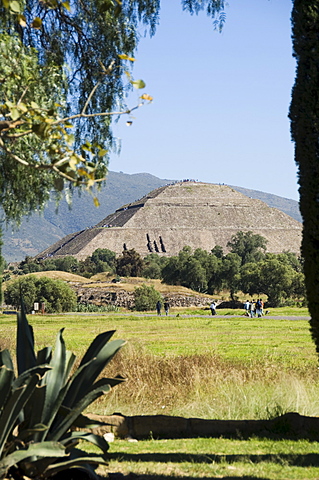 Pyramid of the Sun, Teotihuacan, 150AD to 600AD and later used by the Aztecs, UNESCO World Heritage Site, north of Mexico City, Mexico, North America