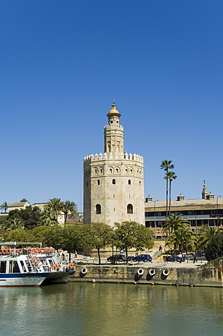 Torre del Oro, El Arenal district, Seville, Andalusia (Andalucia), Spain, Europe