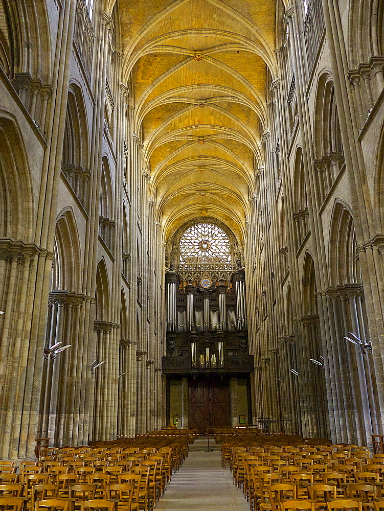 Interior of Notre Dame cathedral, built between 12th and 15th century, Rouen, Normandy, France, Europe