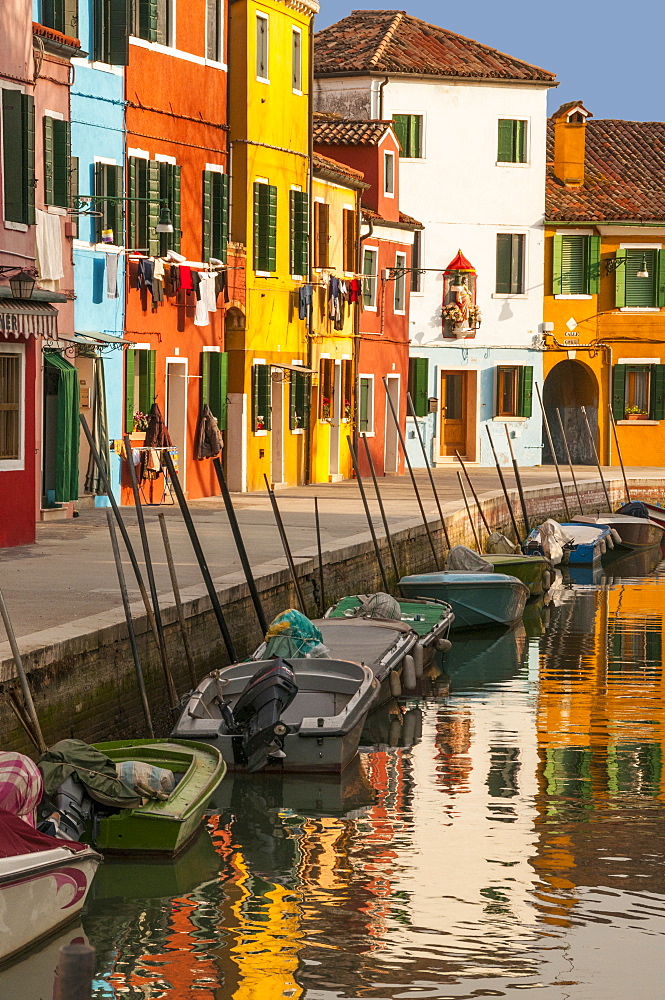 Colored house facades along a canal, Burano island, Venice, UNESCO World Heritage Site, Veneto, Italy, Europe