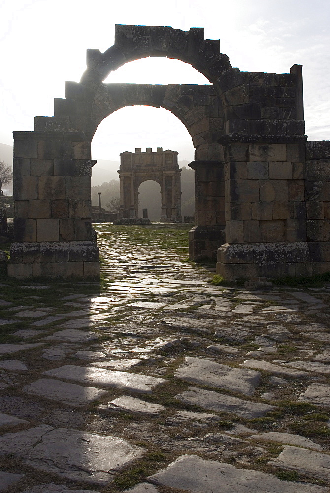 Arches at the northern end of the Forum, Djemila, UNESCO World Heritage Site, Algeria, North Africa, Africa