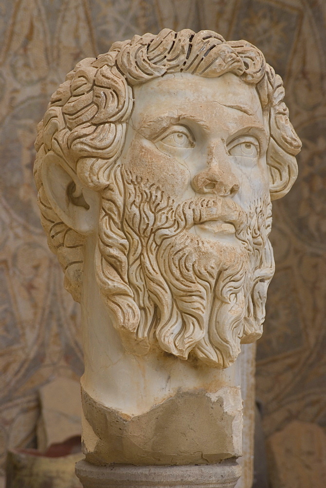 Statue of the Emperor Septimius Severus, museum at the Roman site of Djemila, Algeria, North Africa, Africa