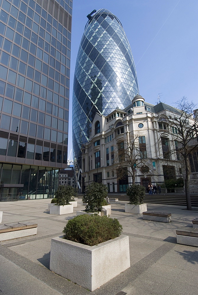 View of the Gherkin (Swiss Re Building), St. Mary Axe, London, England, United Kingdom, Europe