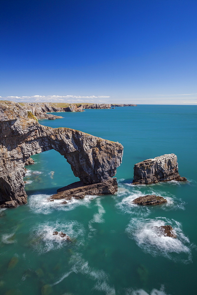 Green Bridge of Wales, Pembrokeshire Coast, Wales, United Kingdom, Europe 