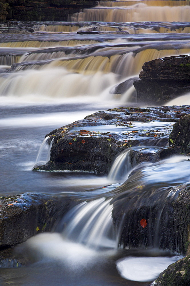 Lower Aysgarth Falls near Hawes, Wensleydale, Yorkshire Dales National Park, Yorkshire, England, United Kingdom, Europe