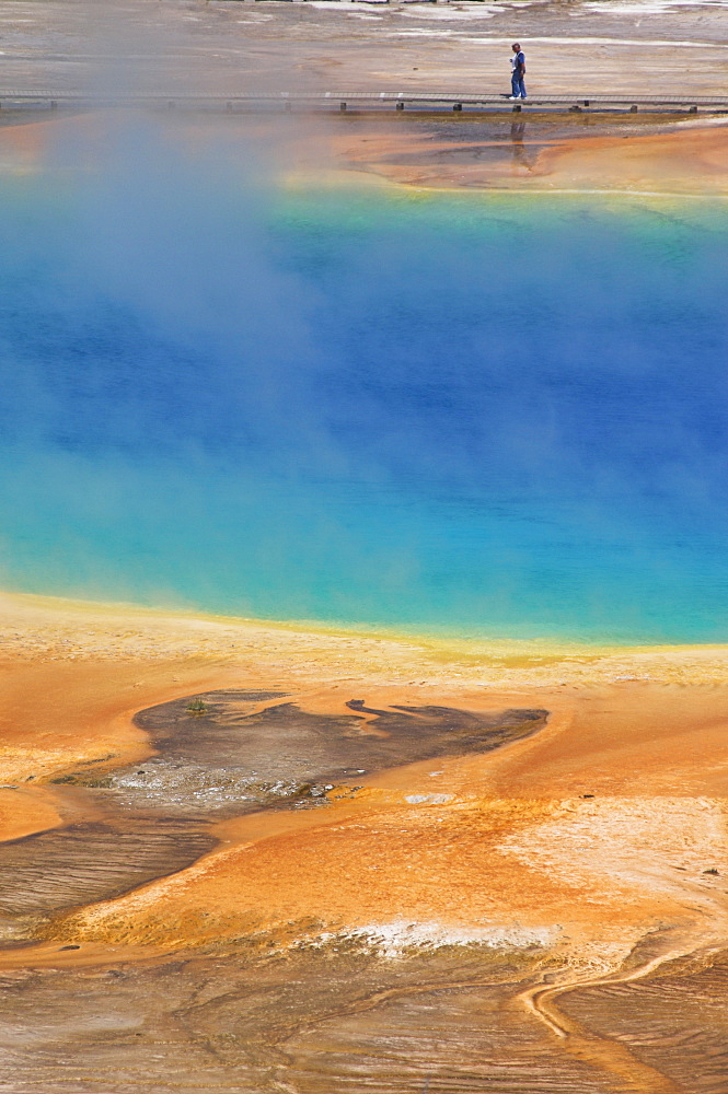 Grand Prismatic Spring, Midway Geyser Basin, Yellowstone National Park, UNESCO World Heritage Site, Wyoming, United States of America, North America