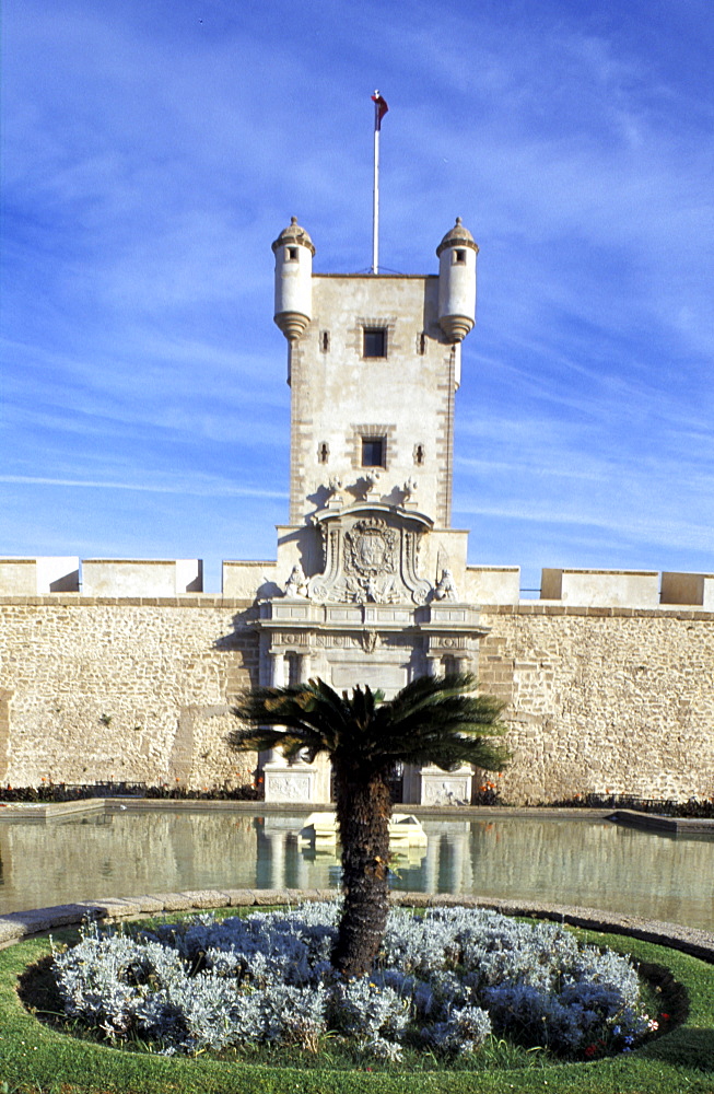 Spain, Andaloucia, Cadiz, Puerta De Tierra (City Gate)