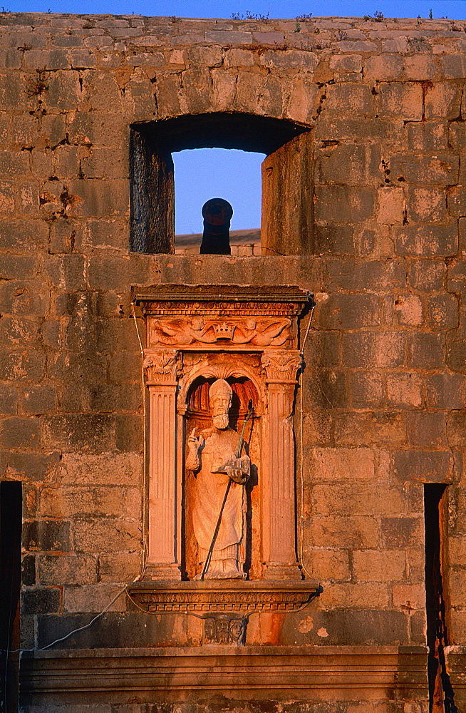 Croatia, Dalmatia, Dalmatian Coast, Fortified City Of Dubrovnik, Statue Of Saint Blaise Holding A City Scale Model At Pile Gate