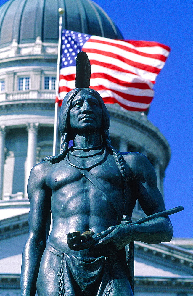 Usa, South West, Utah, Salt Lake City, The Capitol Dome And Monument To The Iute Native Americans