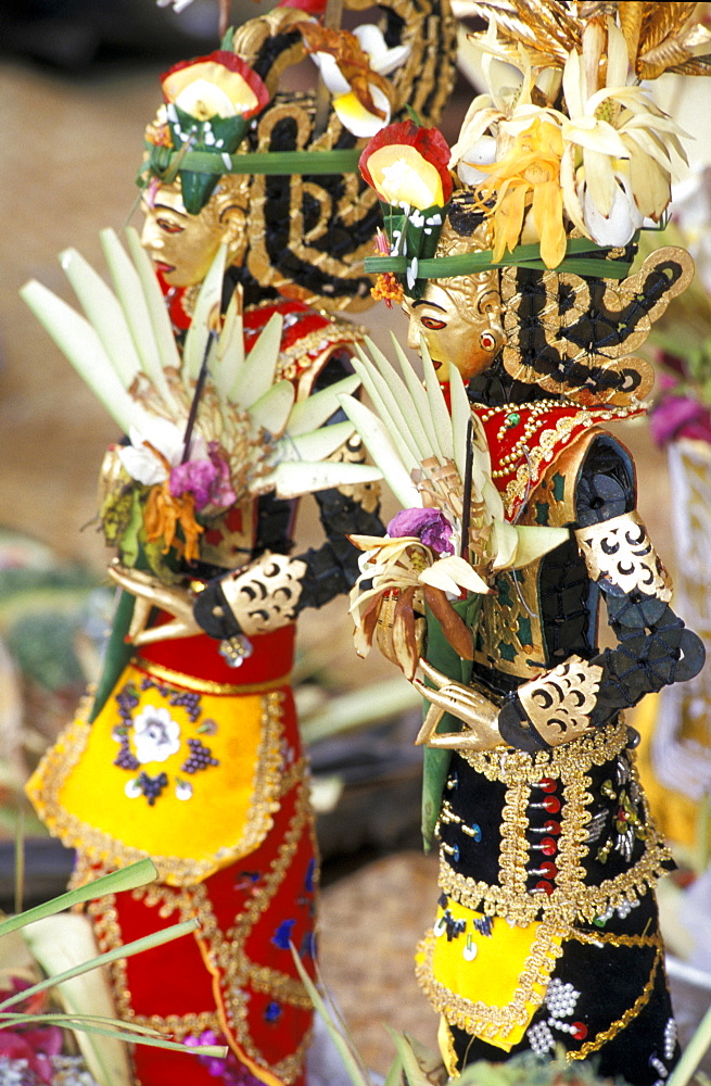 Indonesia, Bali Island, The Nusa Dua Beach, Ceremony Of Purification On The Beach By A Priest (Brahman), Offerings To The Gods