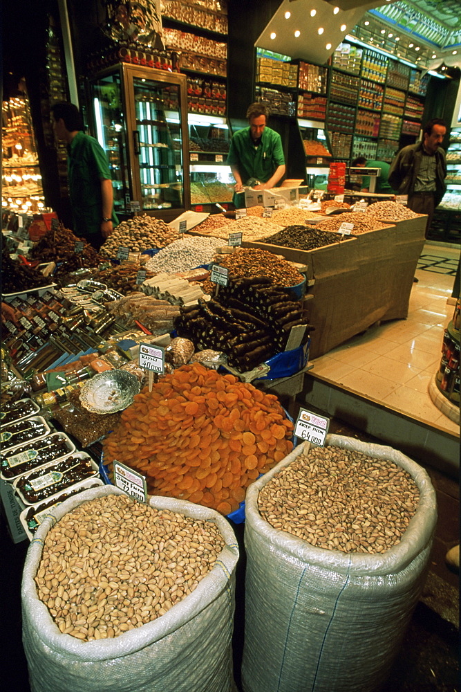 The Grand Bazaar (Kapali Carsi), Istanbul, Turkey, Europe