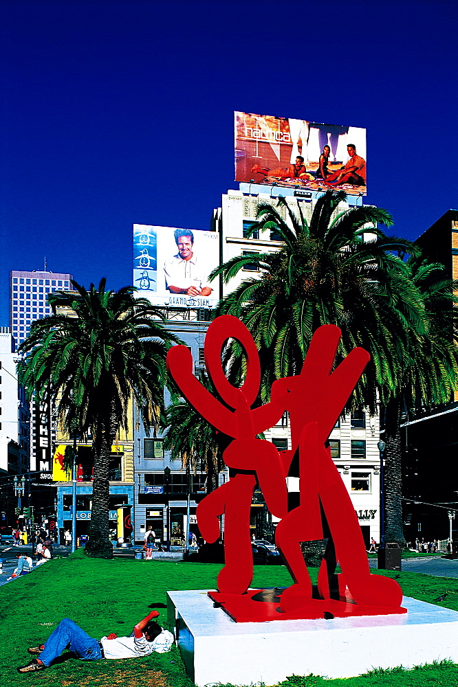 Modern Art Sculpture In Union Square Garden, San Francisco, California, Usa