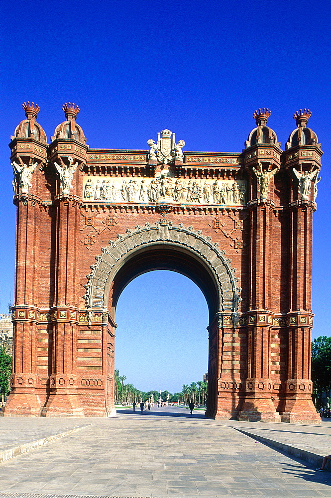 Spain, Catalonia, Barcelona, The Triumphal Arch