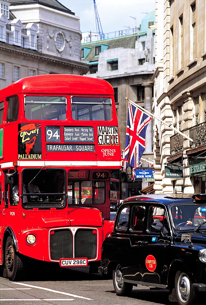 UK, London, Cab & Bus