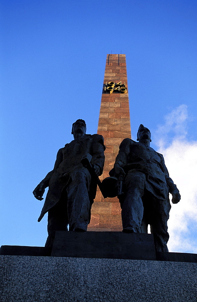 Russia, Saint Petersburg, Vistory Square, Monument To The Victory And War Victims 